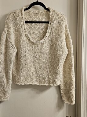 Free People Ivory Textured Scoop-Neck Cropped Sweater. Size XS